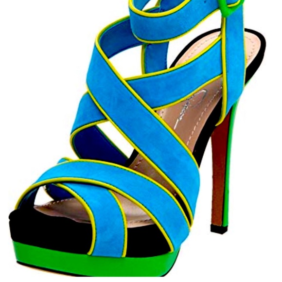 Jessica Simpson Evangela Suede Heels - Picture 3 of 17